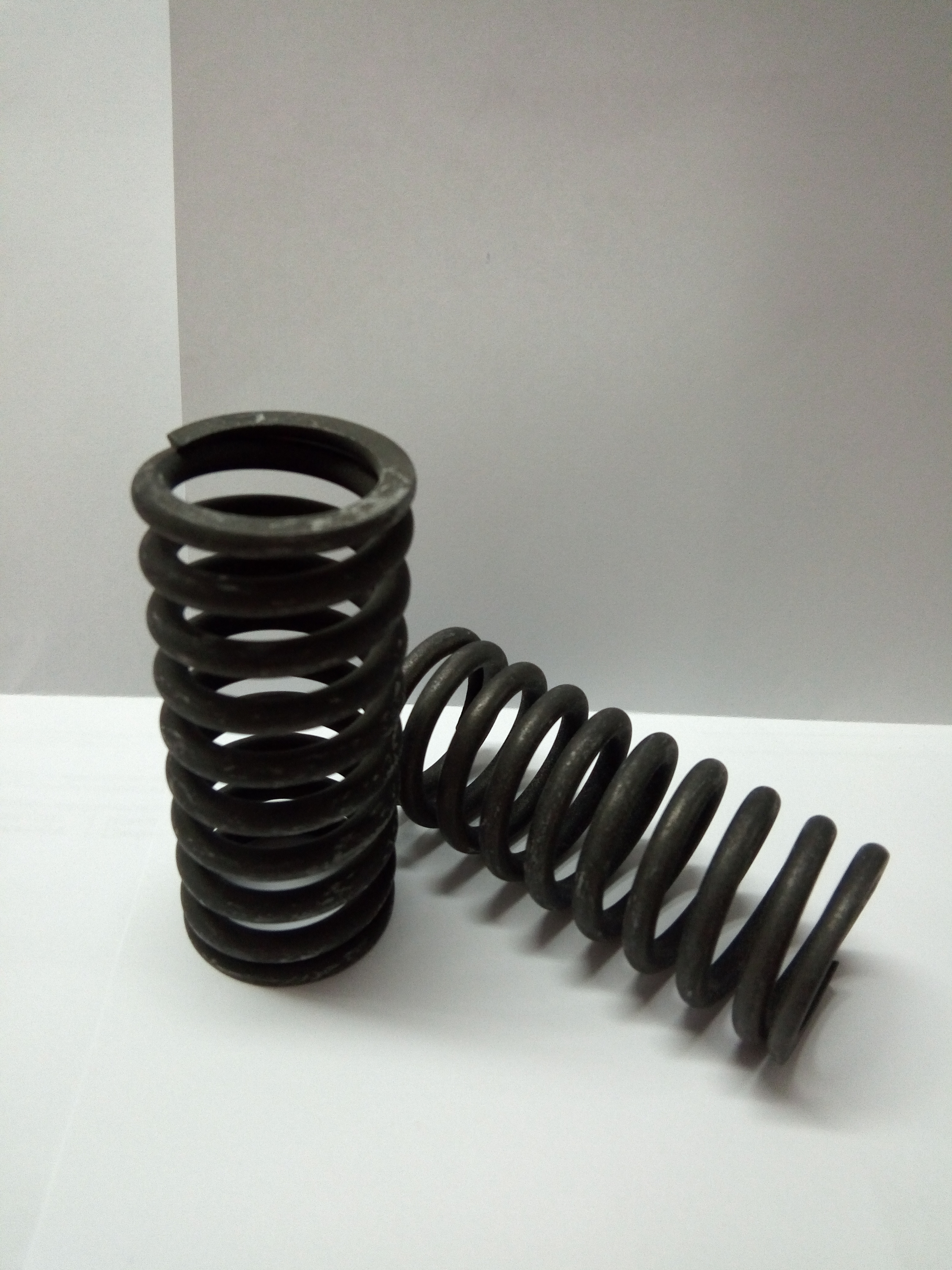 Пружина сжатия 236-1601115-А пружина сжатия 84х37х5,0 в интернет-магазине НМК